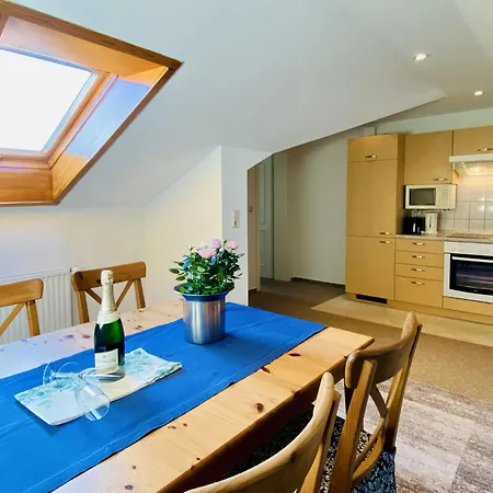 Fortuna Haupthaus Ii Og Links Lejlighed